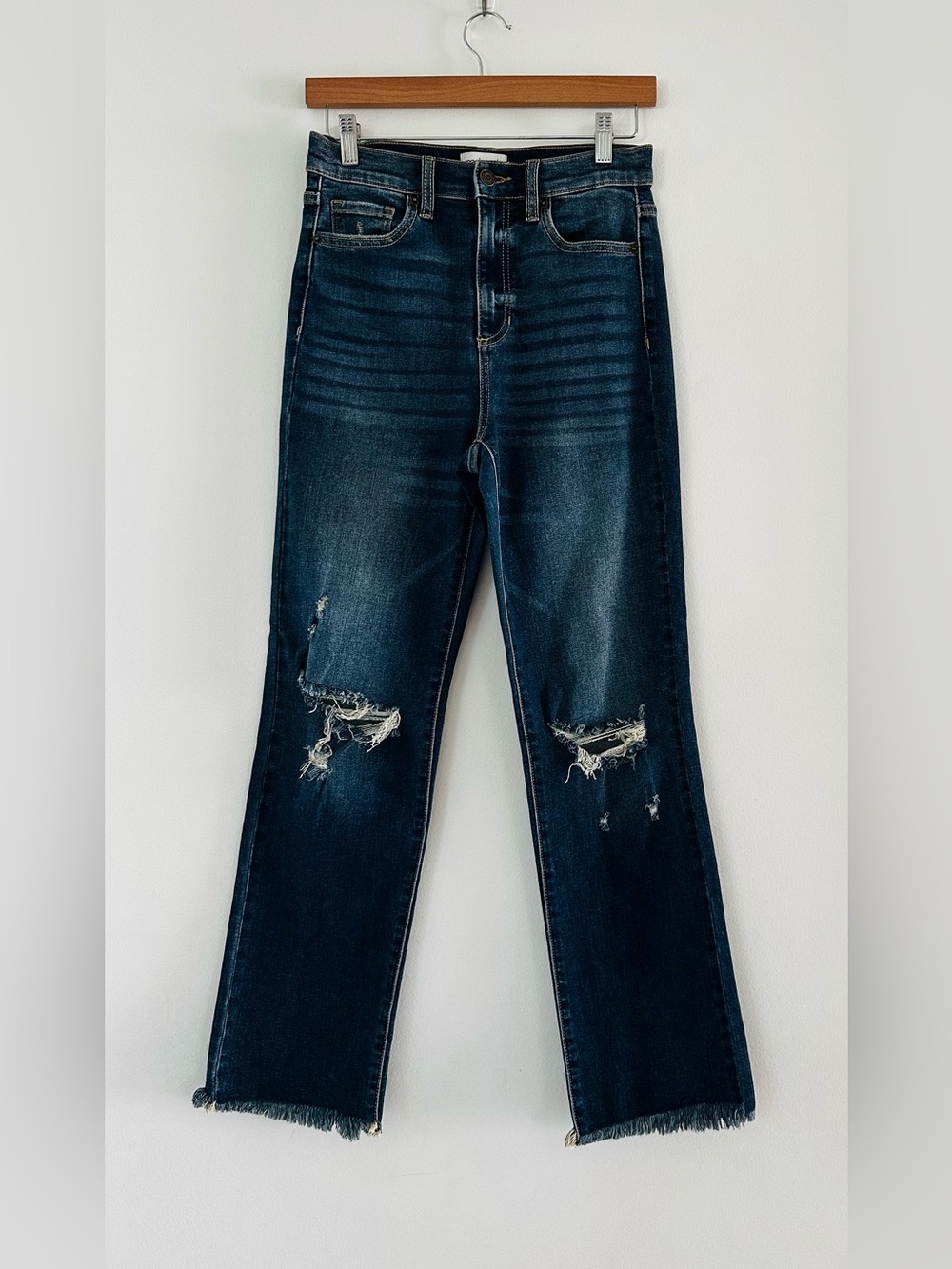 Sneak Peek Jeans Women’s 26 High Rise Distressed Cropped Flare Raw Hem Dark Wash